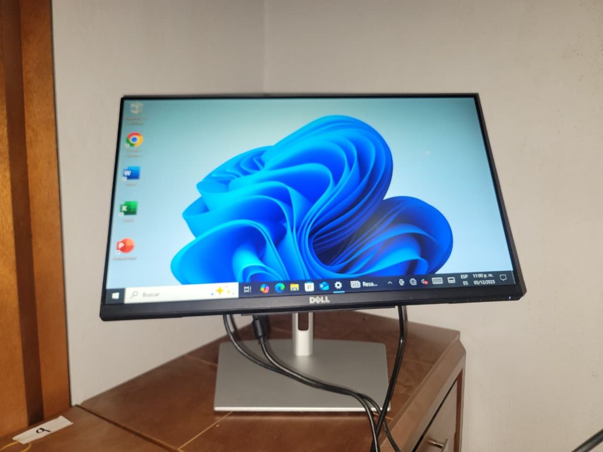 Monitor touch 24 pulgadas Dell (De Uso)